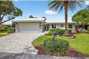 5527 Cameo Drive N, Boca Raton
