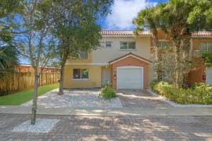 1304 NW 3rd Street, Fort Lauderdale, FL 33311 - MLS#R11130166