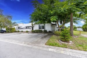 421 SW Bill Traitel Avenue, Port Saint Lucie, FL 34953 - MLS#R11130208