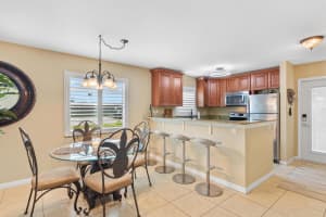 51 Woodland Drive 101, Vero Beach, FL 32962 - MLS#R11130215