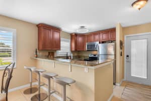 51 Woodland Drive 101, Vero Beach, FL 32962 - MLS#R11130215