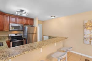 51 Woodland Drive 101, Vero Beach, FL 32962 - MLS#R11130215
