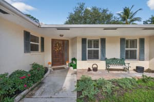 8011 45th Way, Palm Beach Gardens, FL 33418 - MLS#R11130236