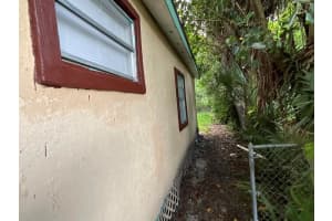 435 N 15th Street, Fort Pierce, FL 34950 - MLS#R11130241