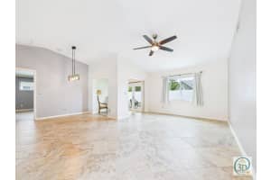 571 24th Avenue, Vero Beach, FL 32962 - MLS#R11130246