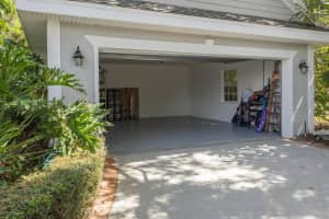 812 Carolina Circle SW, Vero Beach, FL 32962 Sold 02/11/26