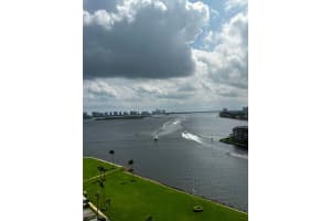 108 Lakeshore Drive, North Palm Beach, FL 33408 - MLS#R11130321