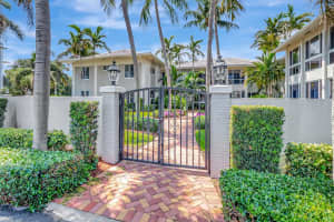 200 Andrews Avenue 1, Delray Beach, FL 33483 - MLS#R11130325