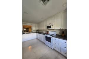 1940 Nw 13th Street 12-a, Delray Beach