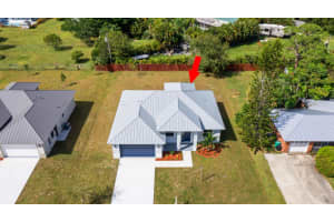 4709 Seagrape Drive, Fort Pierce, FL 34945 - MLS#R11130369