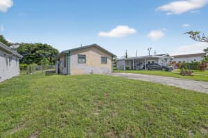 1332 W 33rd Street, Riviera Beach, FL 33404 - MLS#R11130381