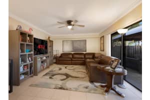 3231 32nd Way, West Palm Beach, FL 33407 - MLS#R11130395