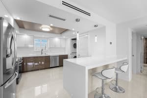 301 Lake Shore Drive 411, Lake Park, FL 33403 - MLS#R11130410