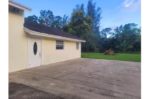 15664 North Road A, Loxahatchee Groves