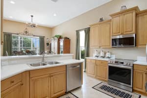 509 NW Blue Lake Drive, Port Saint Lucie, FL 34986 - MLS#R11130493