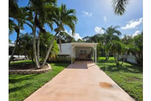 221 Camino Del Rio, Port Saint Lucie, FL 34952 - MLS#R11130525