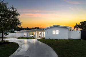 723 SW 25th Avenue, Boynton Beach, FL 33435 - MLS#R11130531