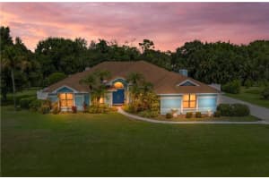 1127 Sw Catalina Street, Palm City, Fl 34990, Palm City