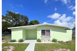285 Se Abeto Lane, Port St. Lucie, Fl 34983, Port Saint Lucie
