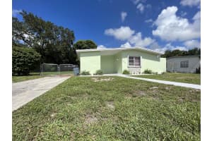 285 SE Abeto Lane, Port Saint Lucie, FL 34983 - MLS#R11130566