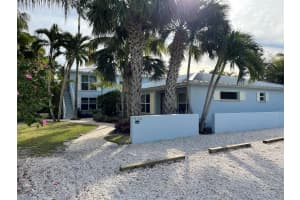 924 Coquina Lane 4, Vero Beach, FL 32963 - MLS#R11130583