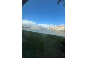 17 Harbour Isle Drive W 103, Fort Pierce