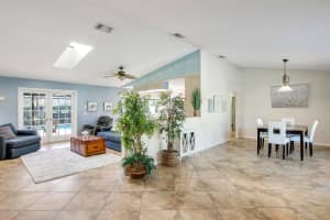 8148 SE Coconut Street, Hobe Sound, FL 33455 - MLS#R11130605