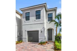 4836 Chantilly Road, Lake Worth