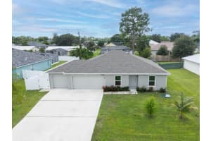 514 NW Lincoln Avenue, Port Saint Lucie, FL 34983 - MLS#R11130644