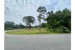 186 Melton Drive, Fort Pierce, FL 34982 - MLS#R11130658