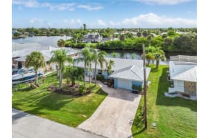 18598 Briggs Circle, Port Charlotte, FL 33948 - MLS#R11130685