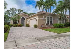 6871 SE Twin Oaks Circle, Stuart, FL 34997 - MLS#R11130691