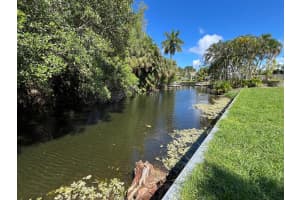 2141 Hypoluxo Road, Lake Worth, FL 33462 Sold 12/17/25