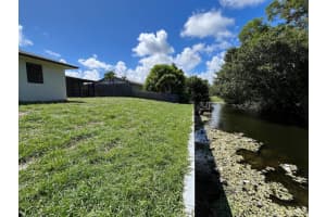 2141 Hypoluxo Road, Lake Worth, FL 33462 Sold 12/17/25