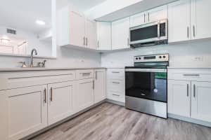 602 Villa Circle, Boynton Beach, FL 33435 - MLS#R11130771