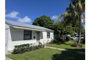 611 Monceaux Road, West Palm Beach, FL 33405 - MLS#R11130800