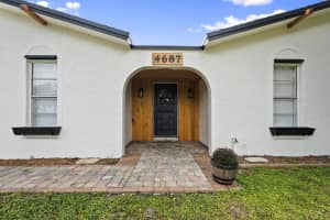 4687 N Old Dixie Highway, Fort Pierce, FL 34946 - MLS#R11130814