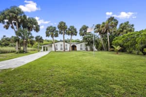 4687 N Old Dixie Highway, Fort Pierce, FL 34946 Sold 11/21/25