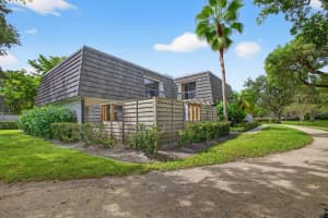 411 4th Terrace, Palm Beach Gardens, FL 33418 - MLS#R11130851