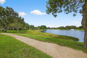 411 4th Terrace, Palm Beach Gardens, FL 33418 - MLS#R11130851