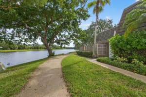 411 4th Terrace, Palm Beach Gardens, FL 33418 - MLS#R11130851