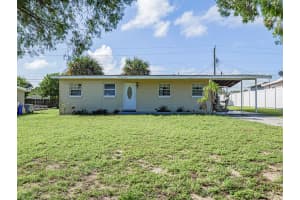 563 4th Place, Vero Beach, FL 32962 - MLS#R11130856