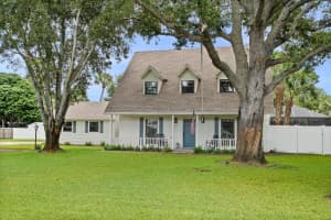 217 SE Oriole Avenue, Stuart, FL 34996 - MLS#R11130875