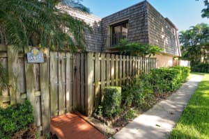 336 Lake Arbor Drive, Palm Springs, FL 33461 Sold 12/02/25