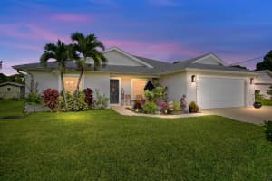 2663 SW Chestnut Lane, Port Saint Lucie, FL 34953 - MLS#R11130891