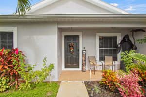 2663 SW Chestnut Lane, Port Saint Lucie, FL 34953 - MLS#R11130891