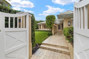 8 Osprey Drive, Ocean Ridge, FL 33435 Sold 12/30/25