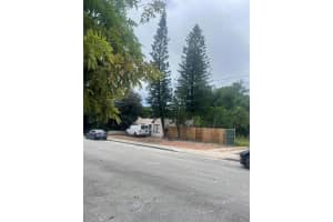 818 Briggs Street, West Palm Beach, FL 33405 - MLS#R11130909