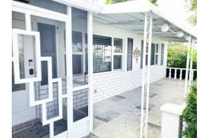 2012 SW 17th Avenue, Boynton Beach, FL 33426 - MLS#R11130958