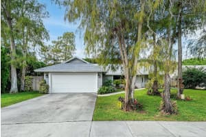 1252 Raintree Lane, Wellington